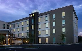 Home2 Suites By Hilton  3*
